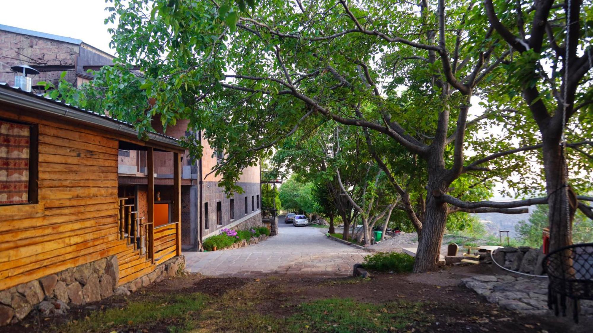 Old Byurakan Gouest House Экстерьер фото
